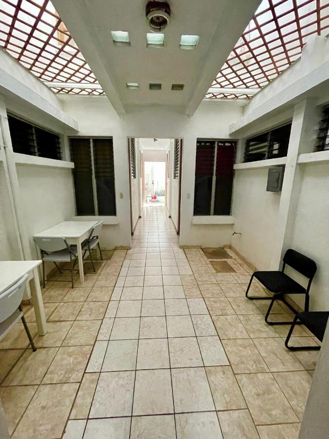 Hostal Inn 1 Flores Exterior foto